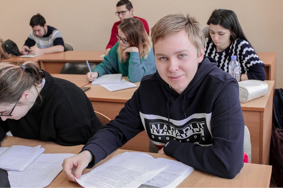 видео о курсе «Подготовка к ОГЭ по физике»